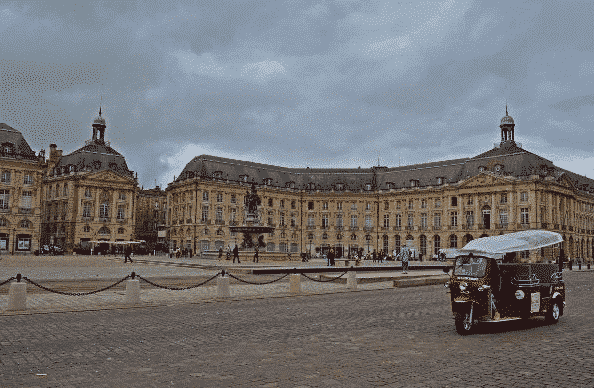 Tuk tuk in Bordeaux