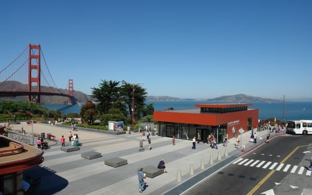 Get to the Golden Gate Bridge by bus