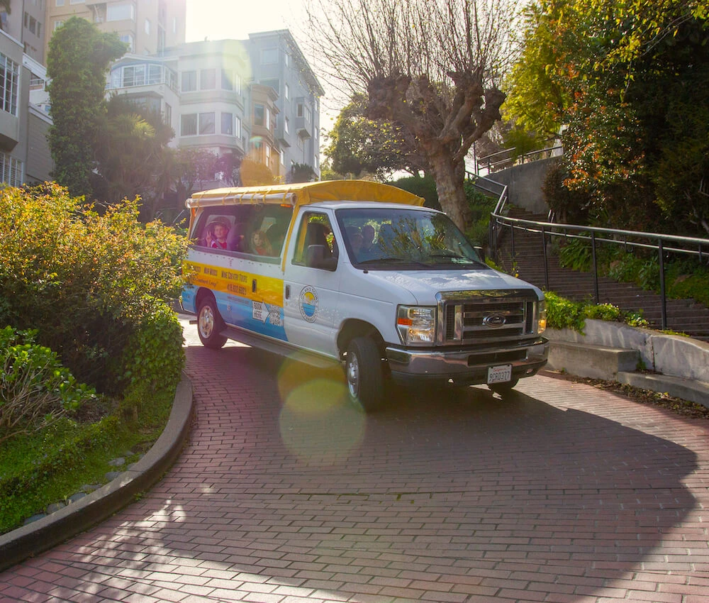 Dylan's minibus tour Lombard Street SF guide