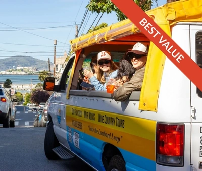 Lombard Leap Tour SF sightseeing tour with bay views & tourists